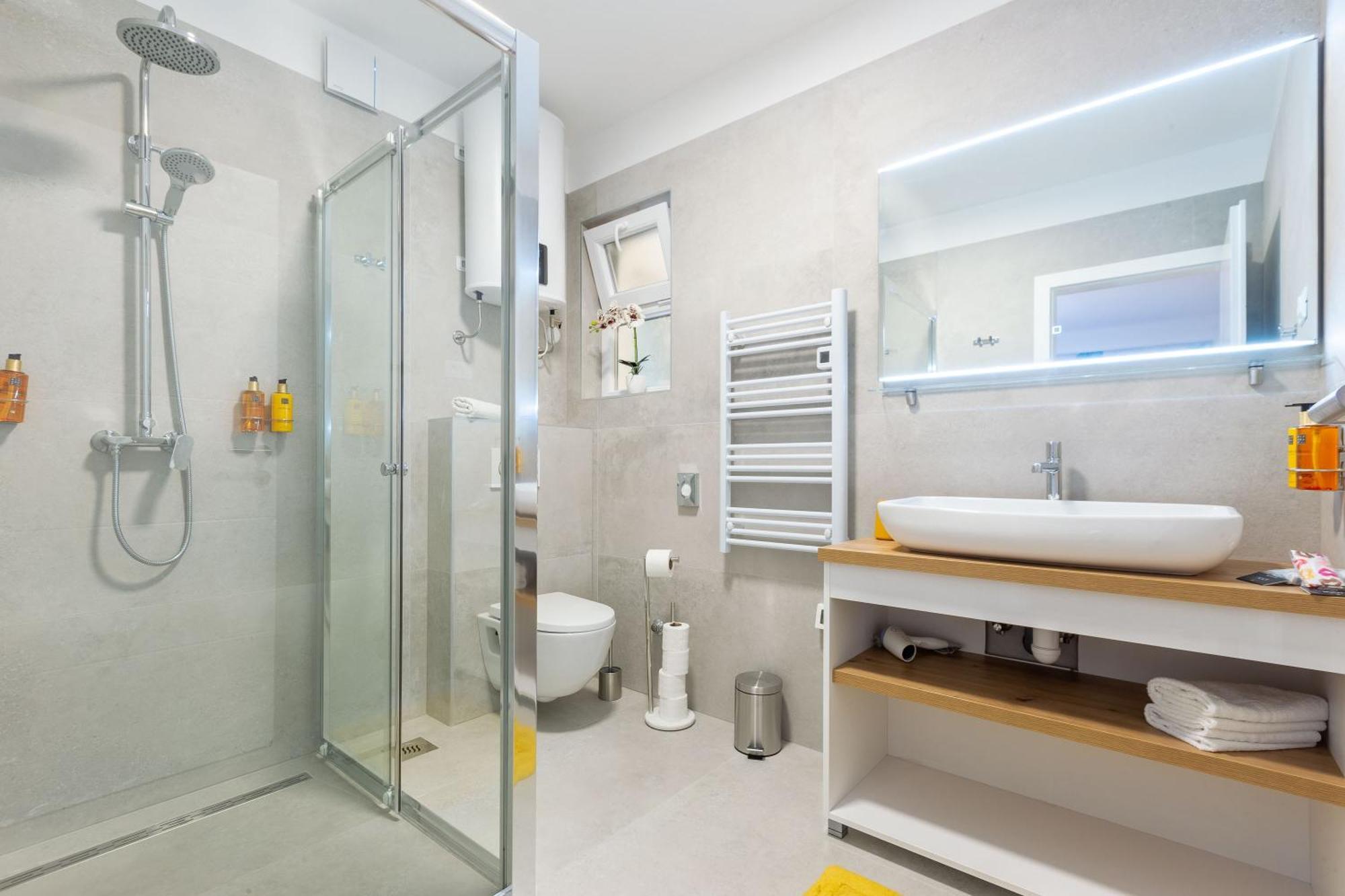 זאדאר 2M Exclusive Rooms מראה חיצוני תמונה