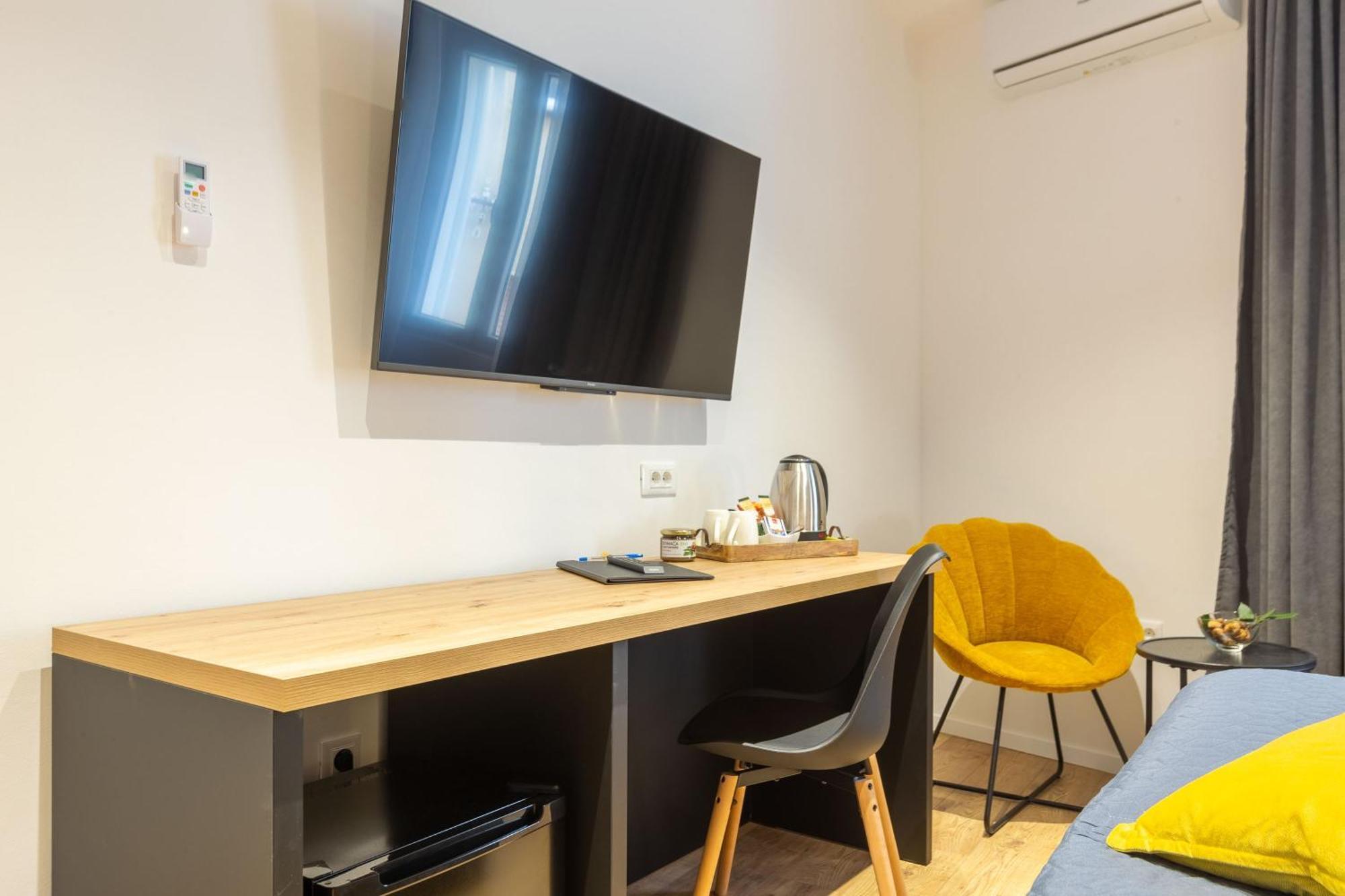 זאדאר 2M Exclusive Rooms מראה חיצוני תמונה